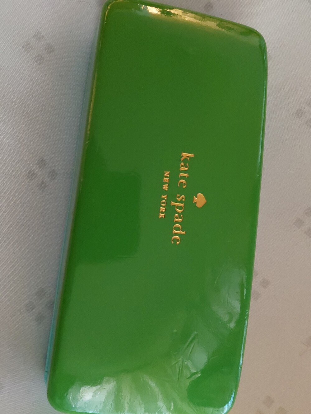kate spade Glossy Green Hard Eyeglass Case with Gold Logo